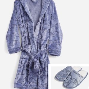 SET!  Vera Bradley Robe w/ Matching Slippers-Beary Merry size S/M NWT